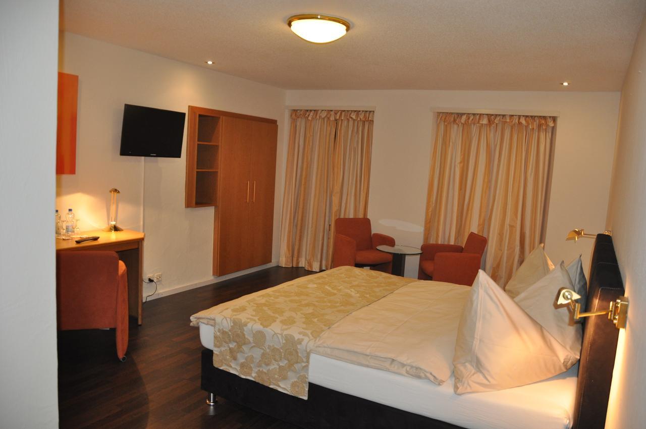Hotel Loewen Mellingen Værelse billede